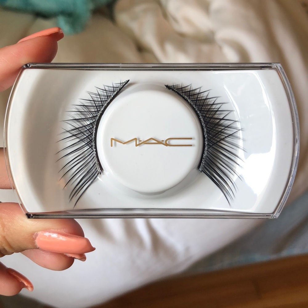 MAC Glitter Lashes